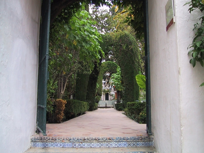 Entry to Alcazar Jardin.JPG